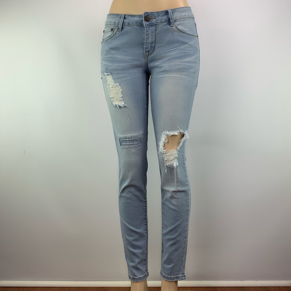 Rock & Royal light wash distressed jeans size 5